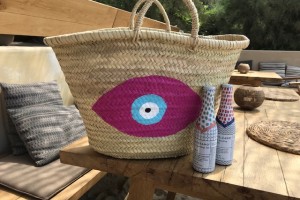 πετσέτες, καπέλα Panama & ψαθινα καλάθια